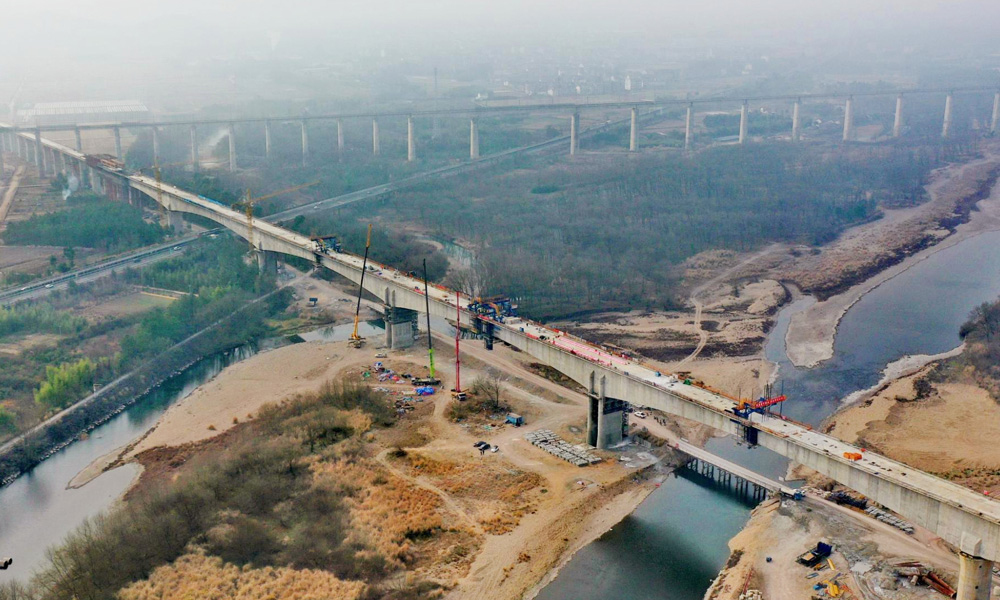 1月10日，中国中铁旗下中铁上海局承建的杭州至温州高速铁路仙居特大桥刚构连续梁成功合龙，为杭温铁路按期完成通车奠定了坚实基础。